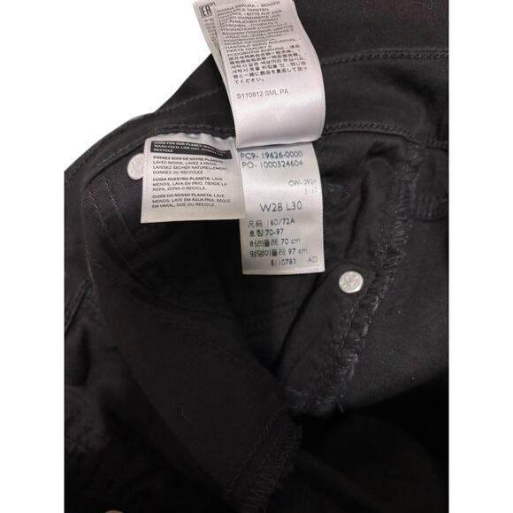 NWT Levi's 311 Shaping Skinny Mid-rise Denim Jeans Sz 28x30 Black Stretch - Picture 8 of 9